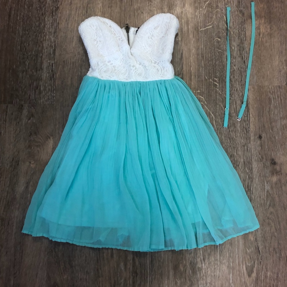 Sabo Skirt sweetheart strapless white & mint dress